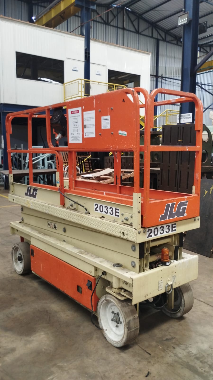 Plataforma JLG 2033 E