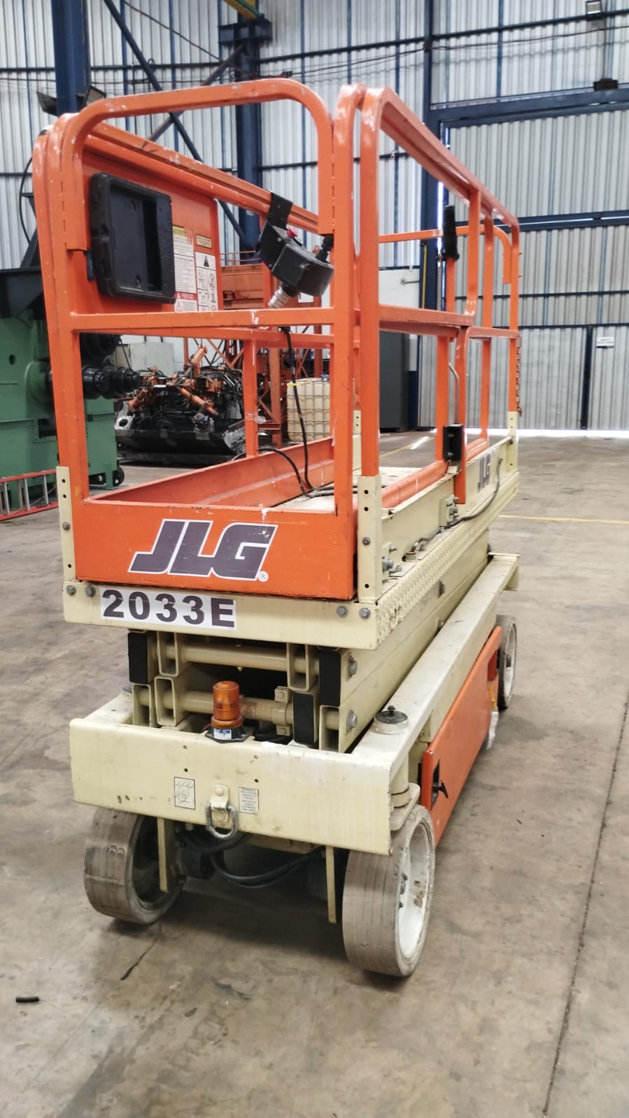 Plataforma JLG 2033 E